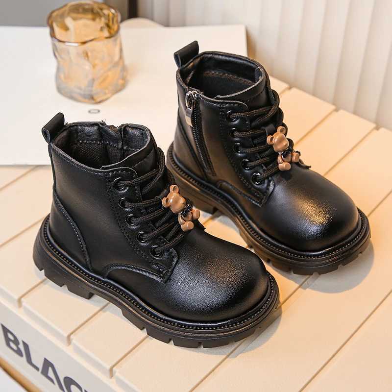 Boots Children Fashion Boots Girls Leather Short Boots Retro Kids Ankle Boots with Bear Doll Anti-Slippery Spring Autumn 2024 New H241018