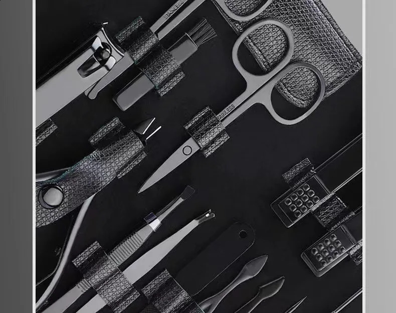 18PCS Manicure Nail Clippers Tool Set Cuticle Nippers And Cutter KitWith Portable Travel Case Professional Nail Clippers 241017