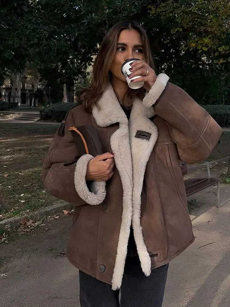 Casual brown Thicken Lamb Wool coat Women chic lapel Long Sleeve button Suede Jacket 2024 Autumn winter Lady Streetwear CoatsX241018