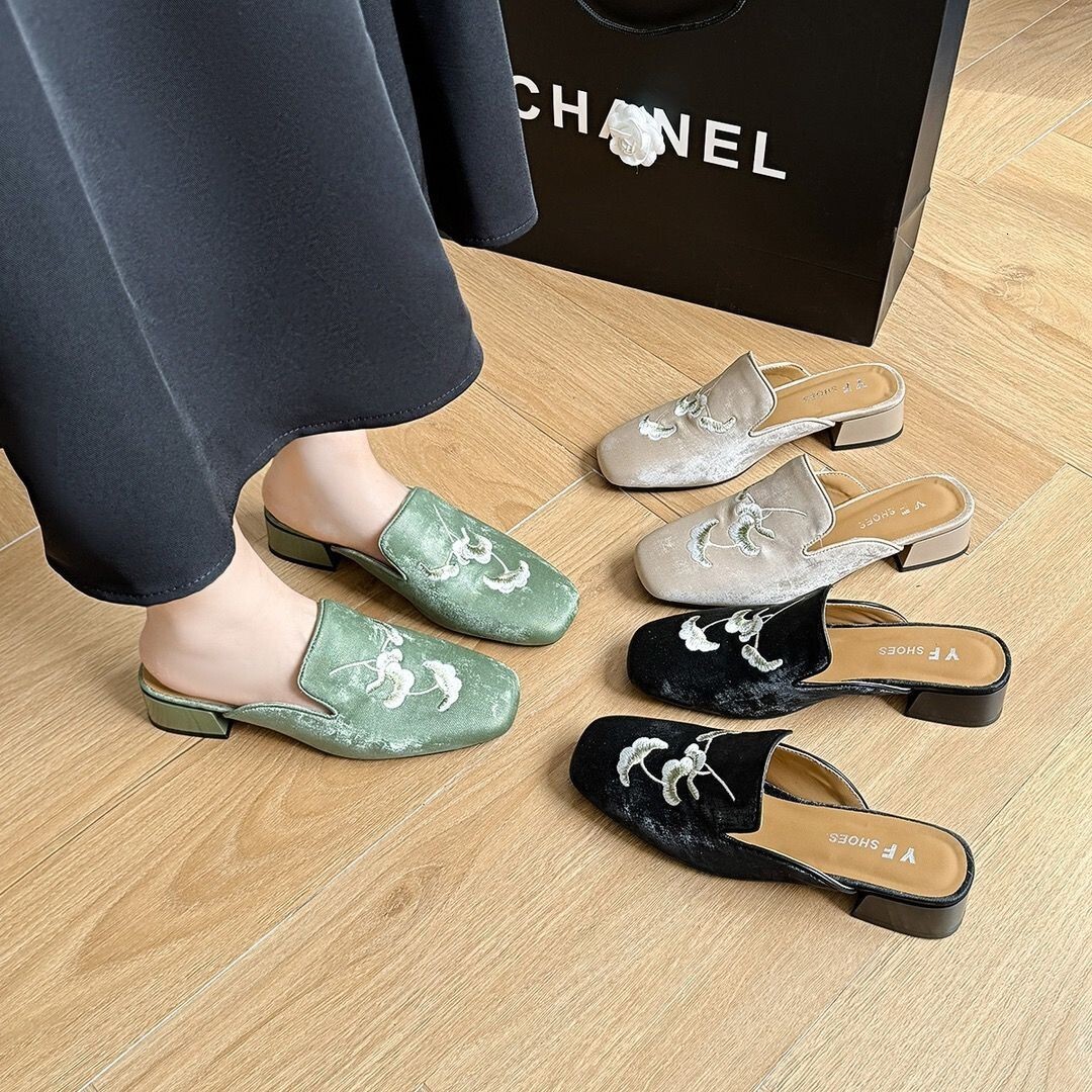New Chinese Style Embroidered Muller Slippers Women S Outerwear New Flat Bottomed And Versatile Toe Sandals For Summer Ddmythur