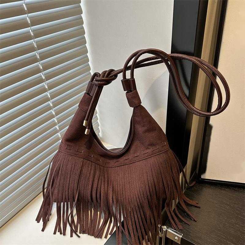 CMM Autumn Winter New Suede Tassel Trendy Shoulder Bag Fashion Texture Crossbody Bag Simple Womens Bag