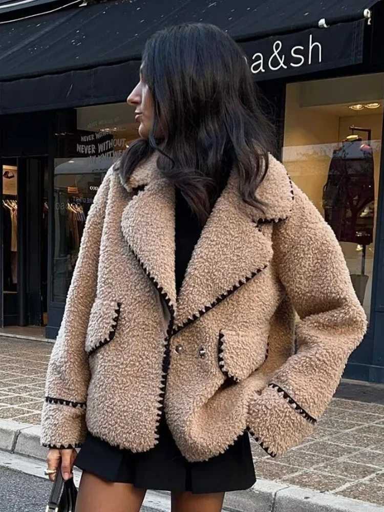 Winter New Faux Fur Jacket Fashion Long Sleeve Fleece Slim Fit Lamb Fur Coat Wool High Neck Woolen Coat Warm Overcoat WomenX241018