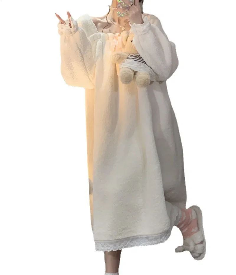 Princess Style womens long sleeved pajamas warm thick wool lining student winter clothing Korean version 241009
