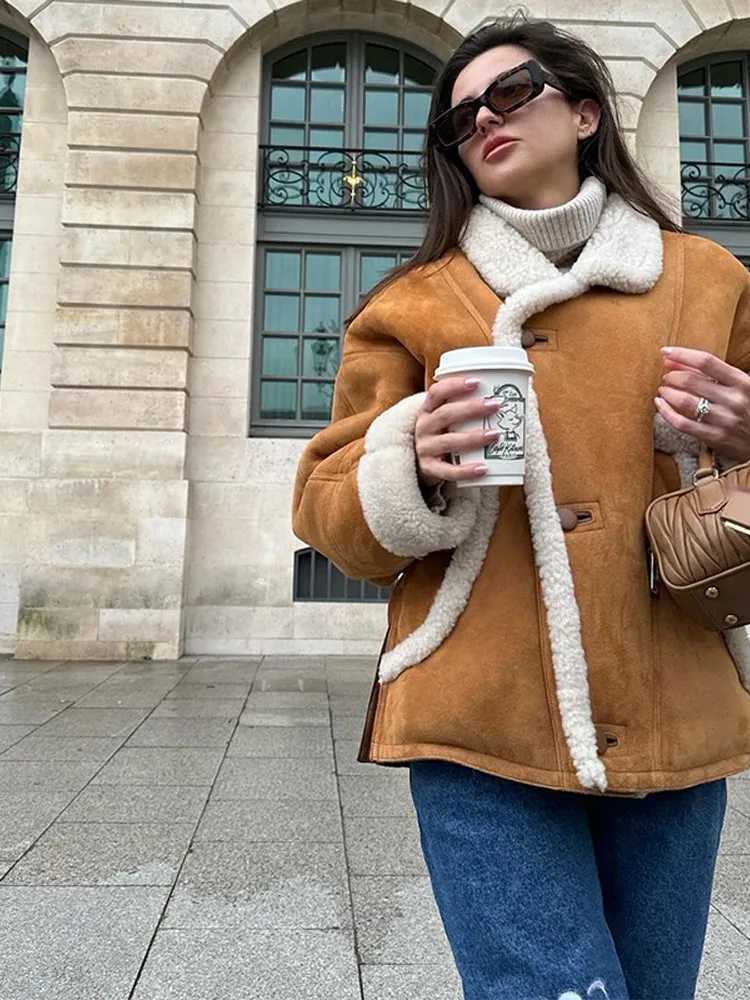 Casual Contrast Lambwool Suede Jackets With Pockets Women Fashion Oversized Lapel Buttons Coats 2024 New Lady Commute StreetwearX241018