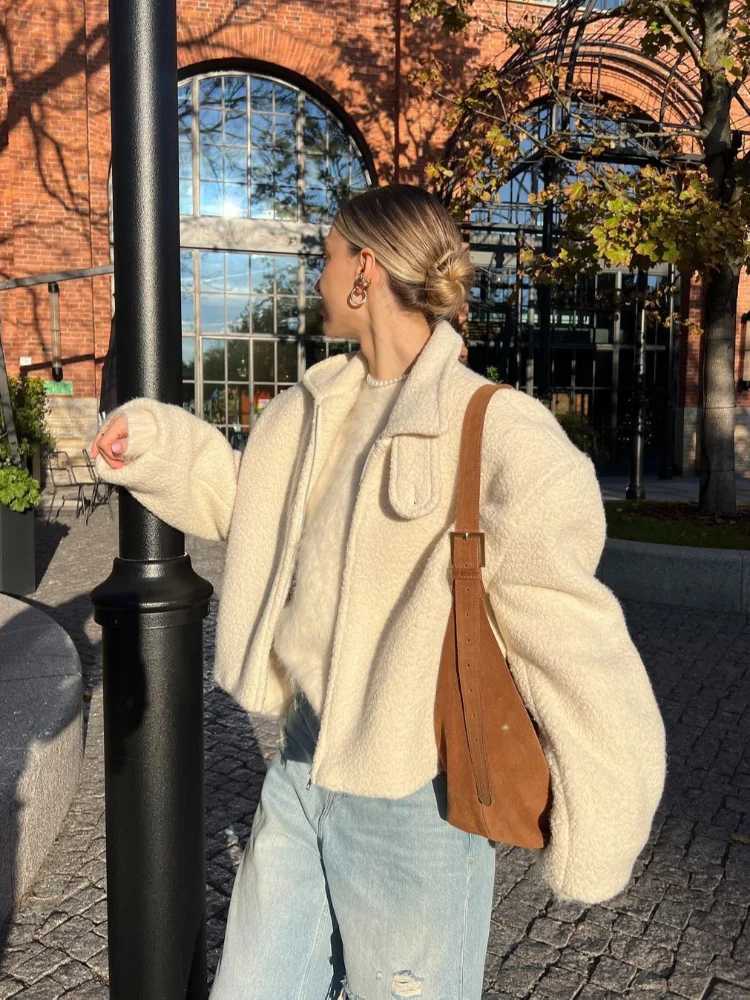 Casual Lamb Wool Solid Lapel Womens Jackets Fashion Zipper Long Sleeve Short Coats 2024 New Autumn Female Thick Warm OuterwearsX241018