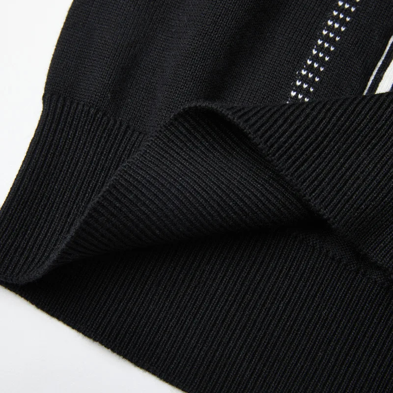 Mens knitted cardigan spring sweater jacket for casual wear versatile fashion Vneck striped 241018