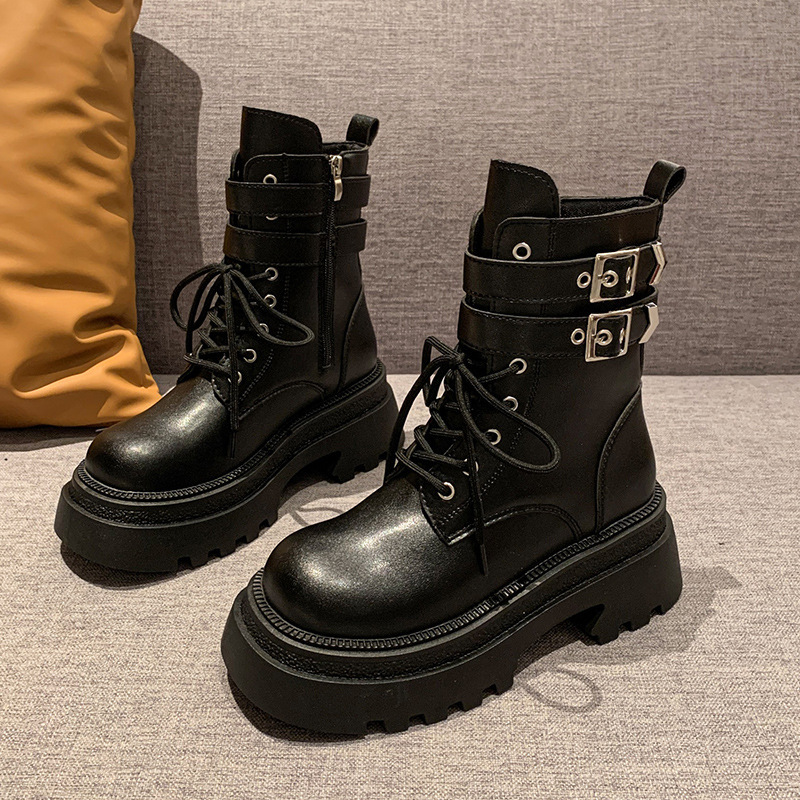 Martin Boots Women's 2024 Autumn/Winter New Fashion Women's Boots Height Increase Thick Bottom Show Legs Thin Sponge Cake Short Boots Women