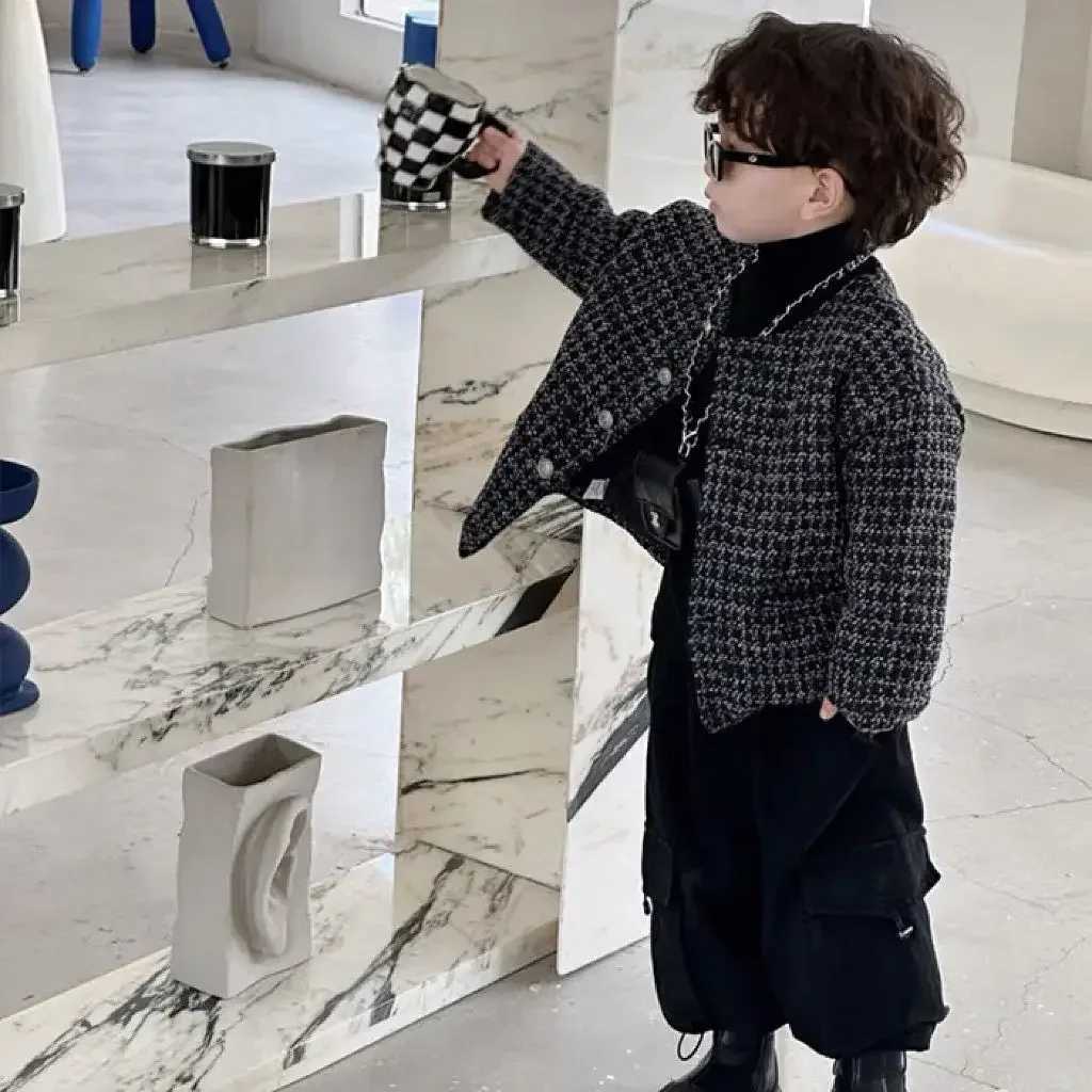 Boys coat autumn and winter new childrens clothing black plain weave coarse floral thick laminated cotton coat casual simple daily M241018