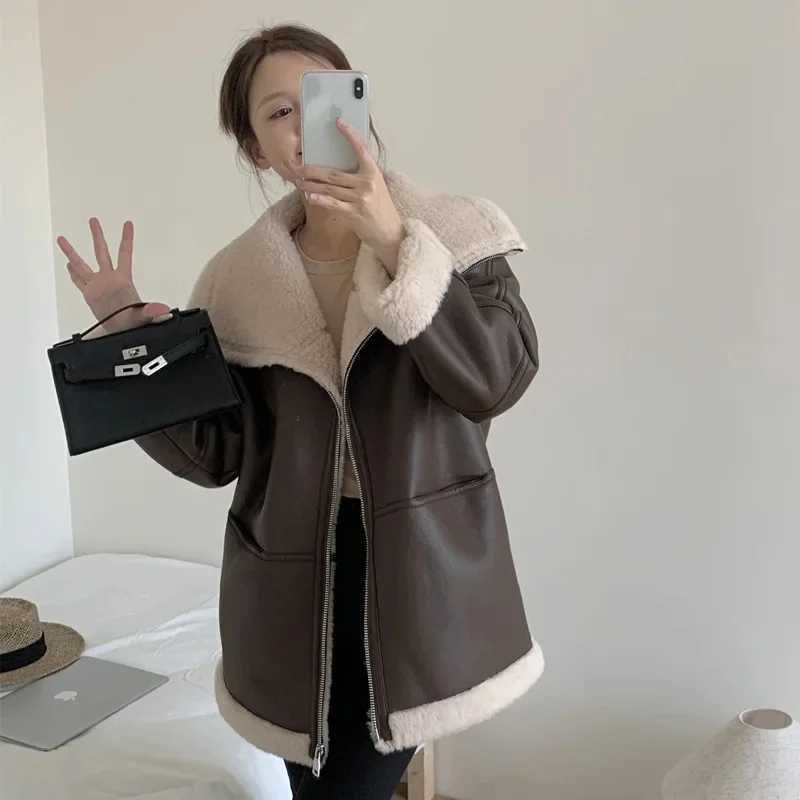 Pure Wool Motorcycle Suit Fur Integrated Coat Womens Winter New Lamb Fleece Jacket Outdoor Trekking Camp Riding Sport StormsuitX241018