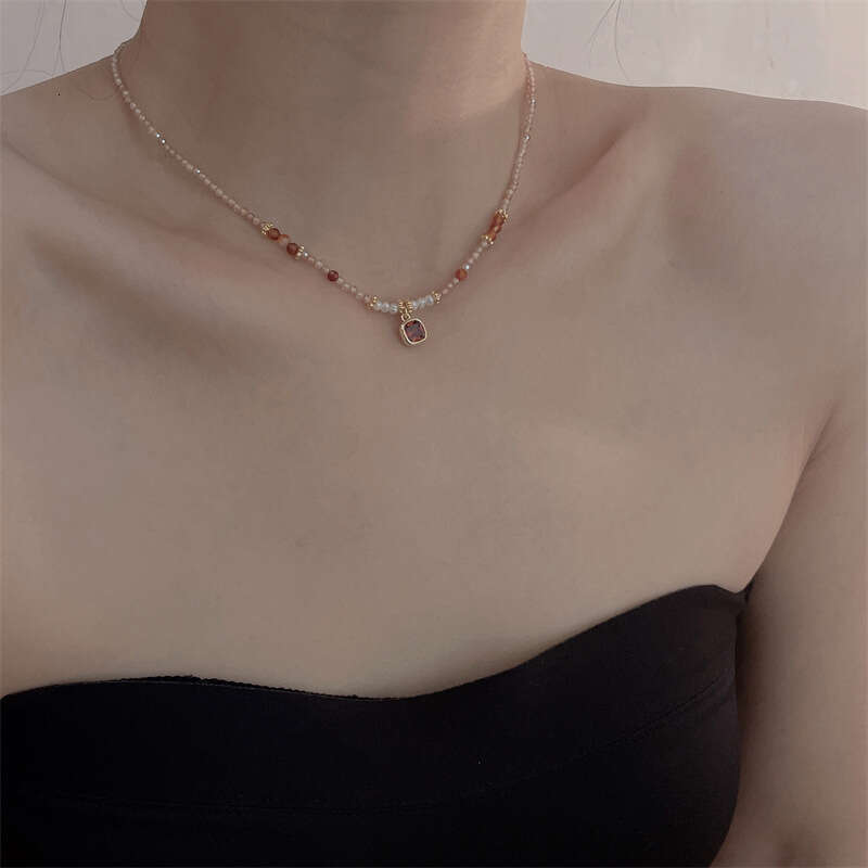 Ruby necklace design Pearl crystal bead necklace for women in summer versatile high-end niche fashion collarbone necklace