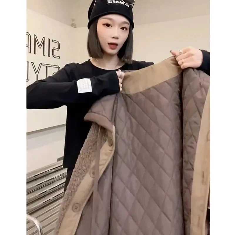 Quilted Winter Jackets New Spliced Fake Two Piece Lamb Wool Sand Hooded Coat 2023 Med-Long Loose Grain Fleece Coat Thick 5XLX241018