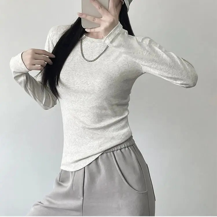 Threaded Cotton Long Sleeve Bottom Shirt Womens Autumn Winter Inside Round Neck tshirt Tops Slim Basic Models Soft 241018