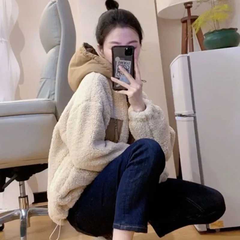 Fashion Ladies Hooded Baseball Jacket Winter Female Zipper Lamb Wool Coat Women Splicing Together TopsX241018