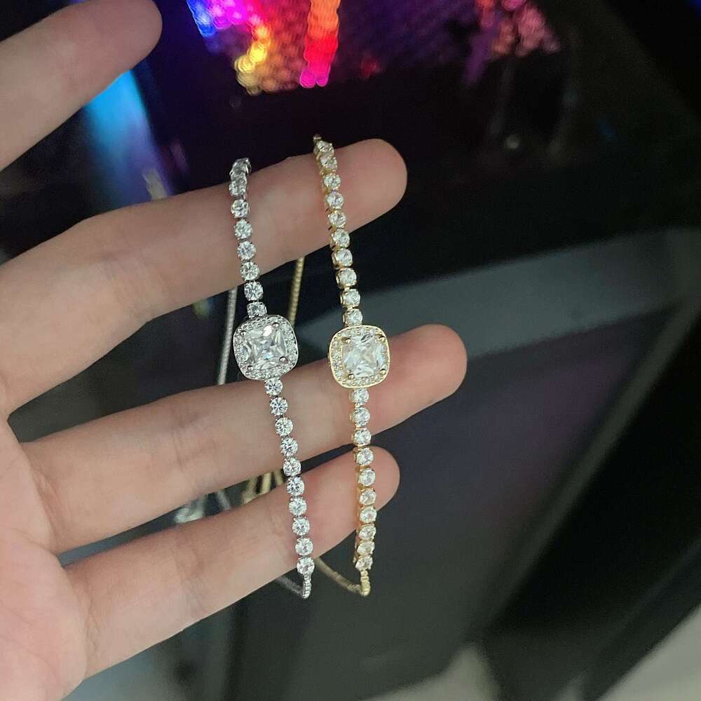 Diamond design bracelet Gold and Sier Small Square Zircon Bracelet Versatile Pulg Gentle Wind Style Adjustable size