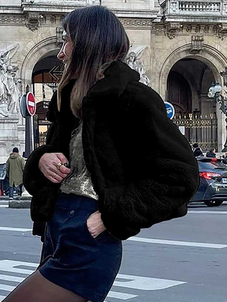 Women Lamb Wool Short Coat Long Sleeve Turn Down Collar Zipper Female Coats 2024 Autumn Winter New Warm Thick Streetwear JacketsX241018