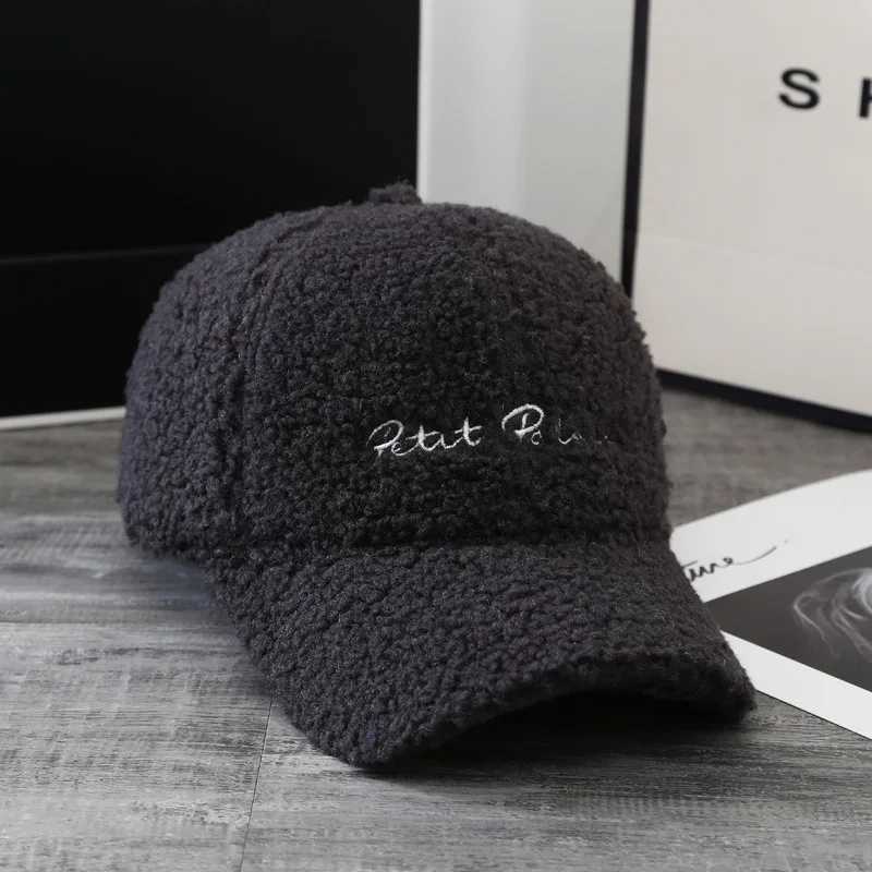 Autumn Winter Warm Baseball Cap Women Lamb Fur Hats Female Autumn Winter Korean Version Tide Letter Warm Cap Plush Baseball CapsX241018