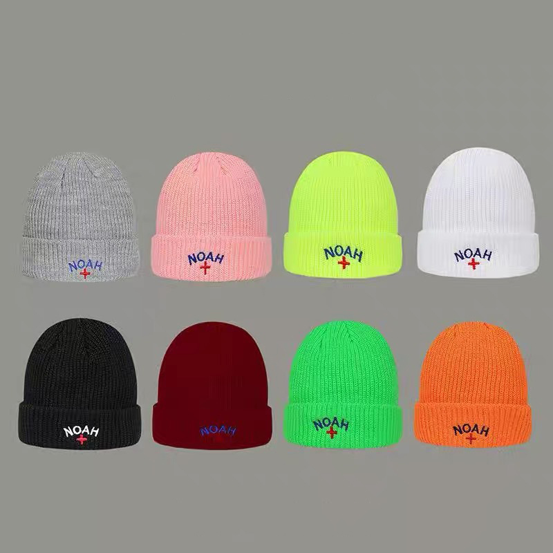 Cute Unisex Knit Hat for Couples - Comfortable Winter Wear with NOAH Design