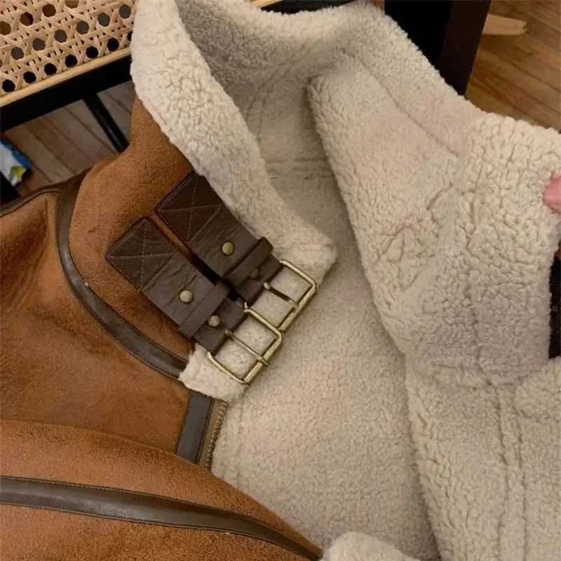 Leather and Lamb Wool Jacket for Women 2024 New Winter Suede Motorcycle Jacket Cotton Jacket for Both men and Women Commuting WFX241018