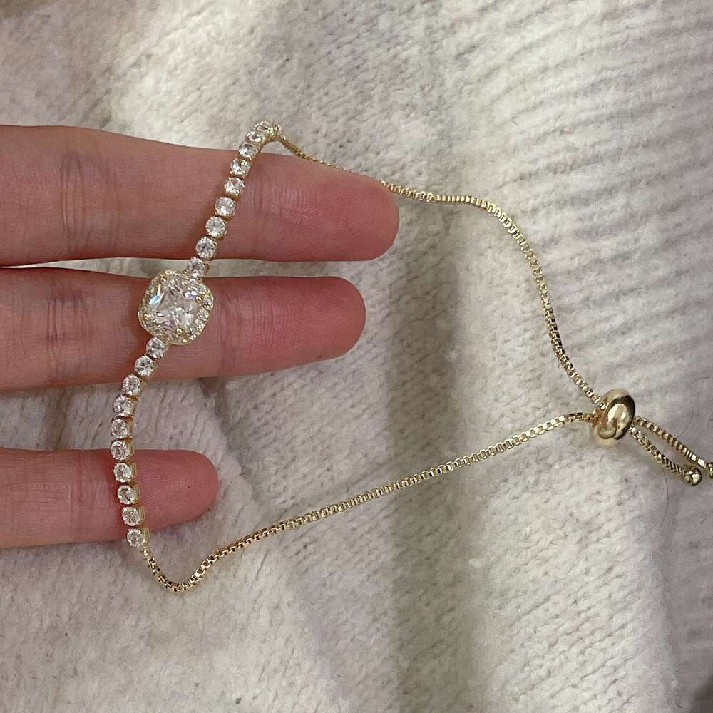 Diamond design bracelet Gold and Sier Small Square Zircon Bracelet Versatile Pulg Gentle Wind Style Adjustable size