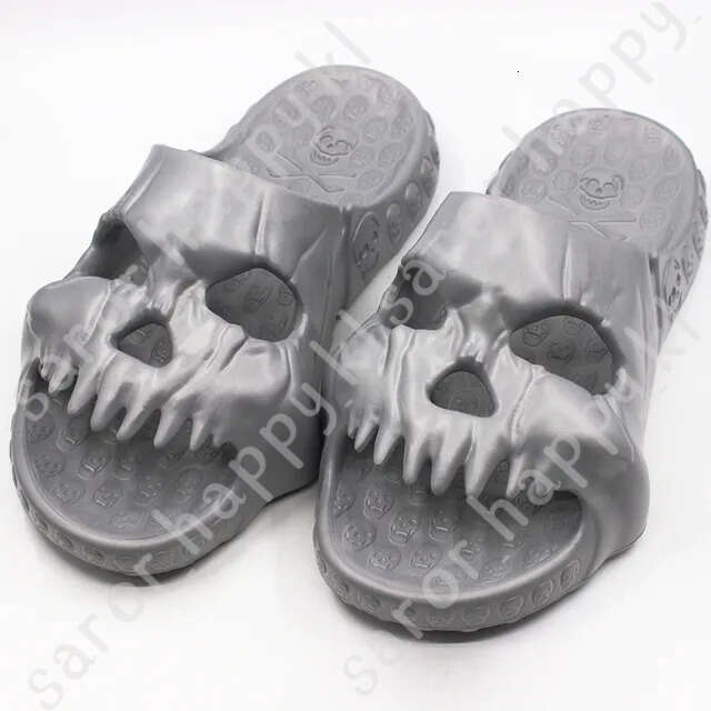 New Personalized Skull Design Men Slippers 2023 Summer Outdoor Fun Novelty Slide Thick Sole Platform Beach Non-Slip Women Sandal 484