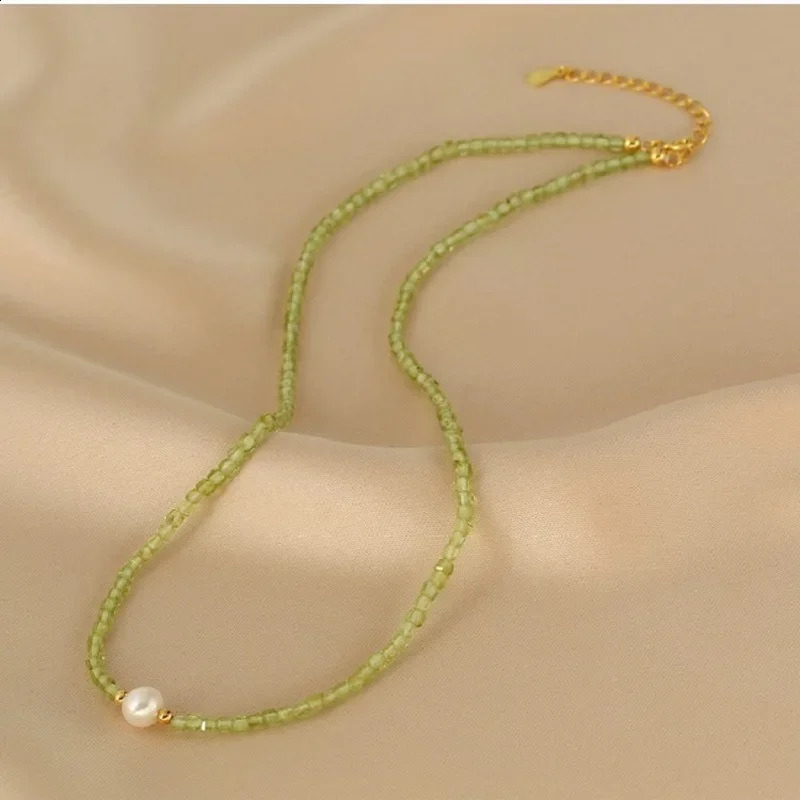 Minar Vintage freshwater pearl necklace suitable for women green natural stone outer pendant necklace 241018