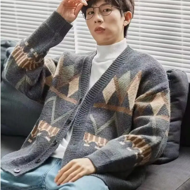 Vneck Knitted Sweater for Men Color Contrasting Closed Thread Coat Japanese Trendy Versatile Cardigan 241018