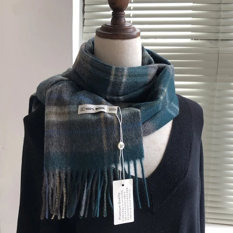 Fashionable and classic plain weave cashmere scarf for autumn and winter women soft and lightweight warm muffler for men high-quality 241009