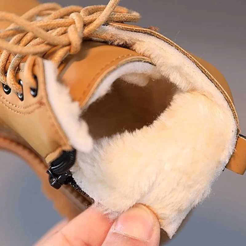 Boots New Childrens Boots Winter Boys Soft Robot Anti slip Waterproof Walking Shoes Girls Mat Warm Snow Boots Childrens Short Boots H241018
