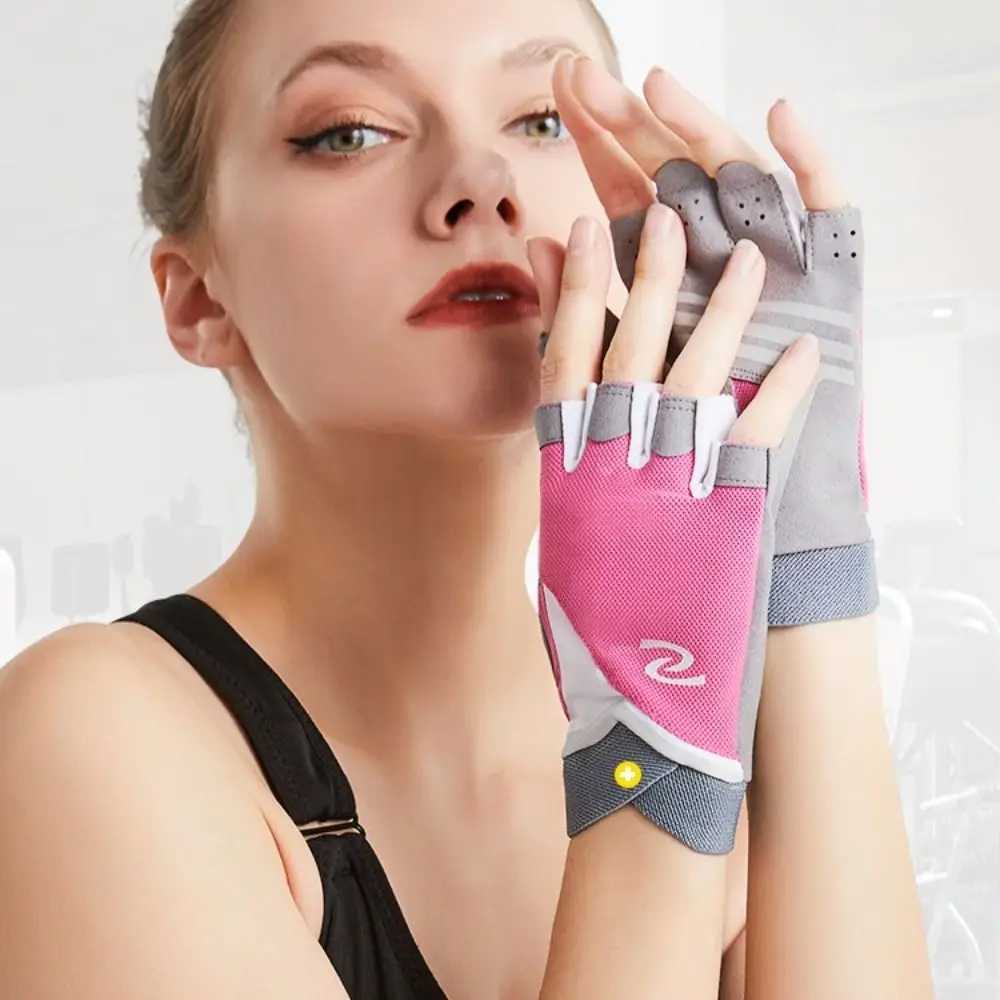 Half finger Outdoor Bicycle Anti slip and Sweatproof Mens Half finger Gloves Breathable and Shockproof Sports GlovesW241018