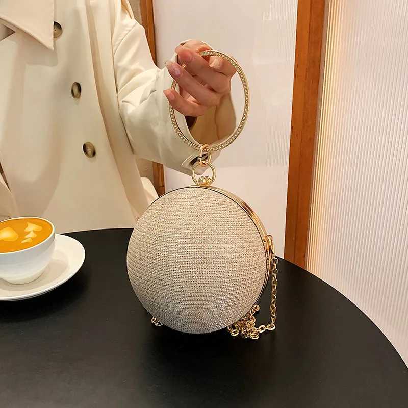 Round ring portable evening bag Metal silver round ball handbag for lipstick Elegant luxury clutch wallet Wedding wallet Z241018