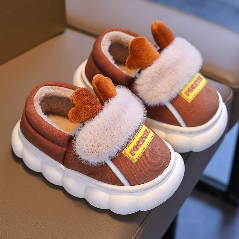 Children's cotton slippers for boys 2024 new autumn and winter home warm and cute boys' medium to large children's fur slippers