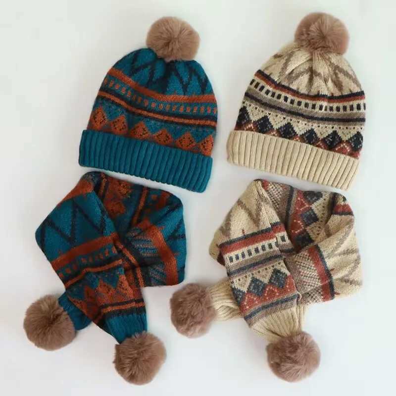 2023 autumn and winter new color pattern childrens knitted wool hat warm cross neck two-piece set LX241018