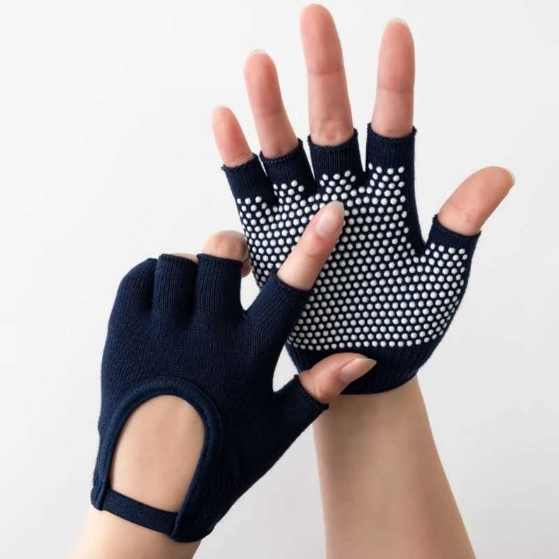 1 pair of weight training gloves palm protection silicone anti slip five finger fitness glovesW241018