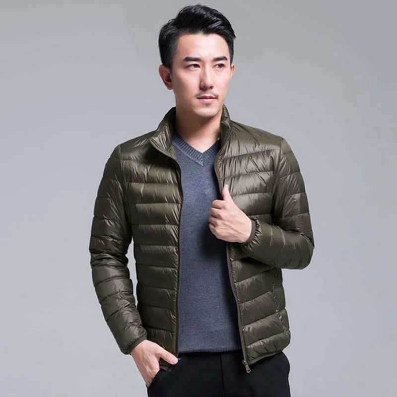 Men Ultra-light Thin Down Jacket Autumn Winter Short Hooded Warm White Duck Down Coat Plus Size Parka Men Portable Outerwear LX241018