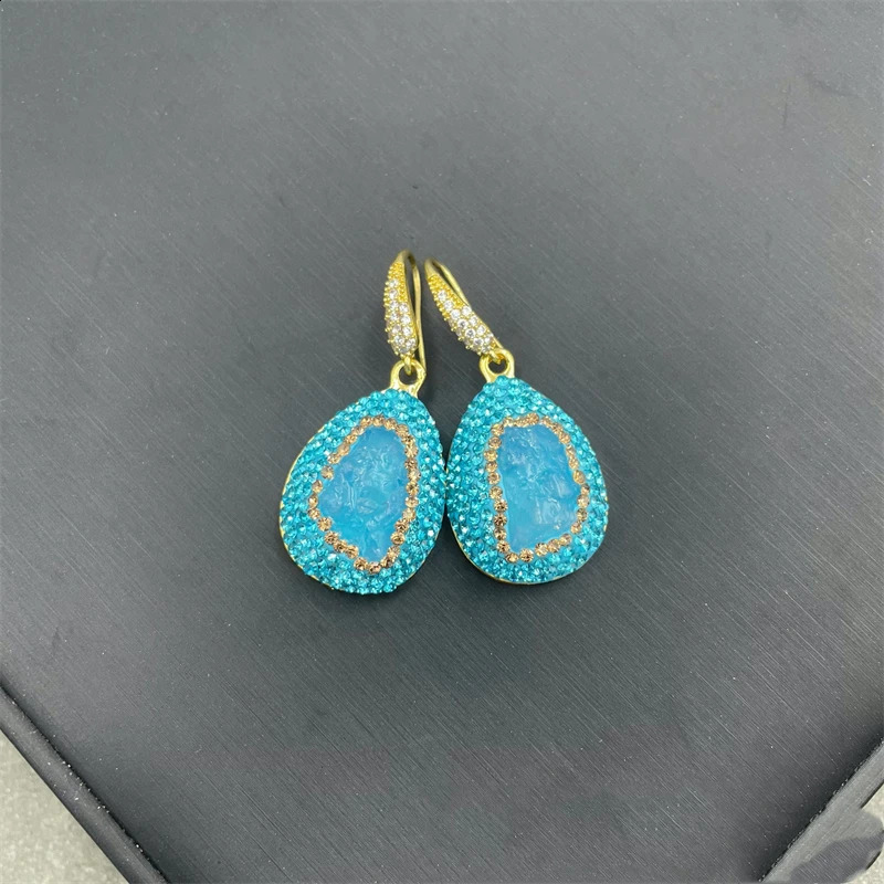 Unique irregular natural aquamarine set suitable for women blue rhinestone quartz original crystal charm necklace ring earring set 241017
