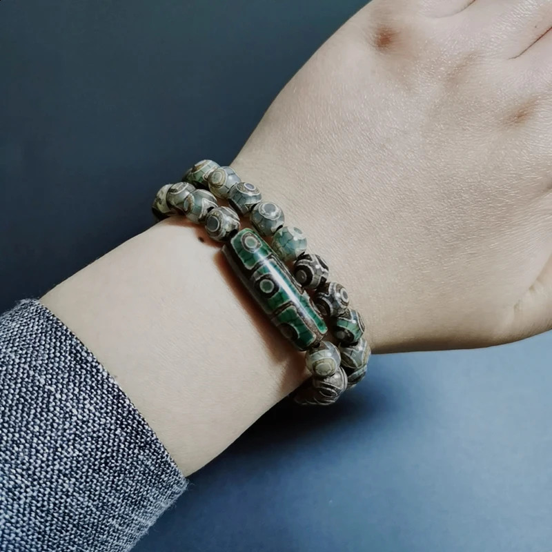 Healing Stone Natural Xizang Dzi Agate Bracelet suitable for women nine eye agate three eye round bead chain bracelet 241018