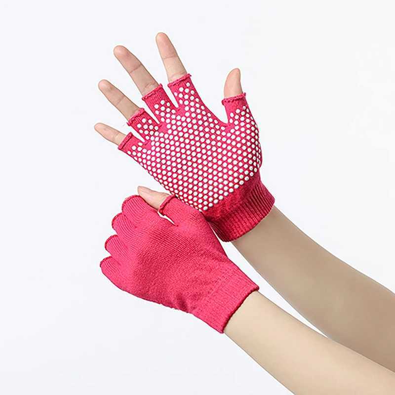 Womens Non slip Yoga Gloves Breathable Fitness Pilates Half Finger Gloves Sports Outdoor Cycling Fishing Exercise GlovesW241018