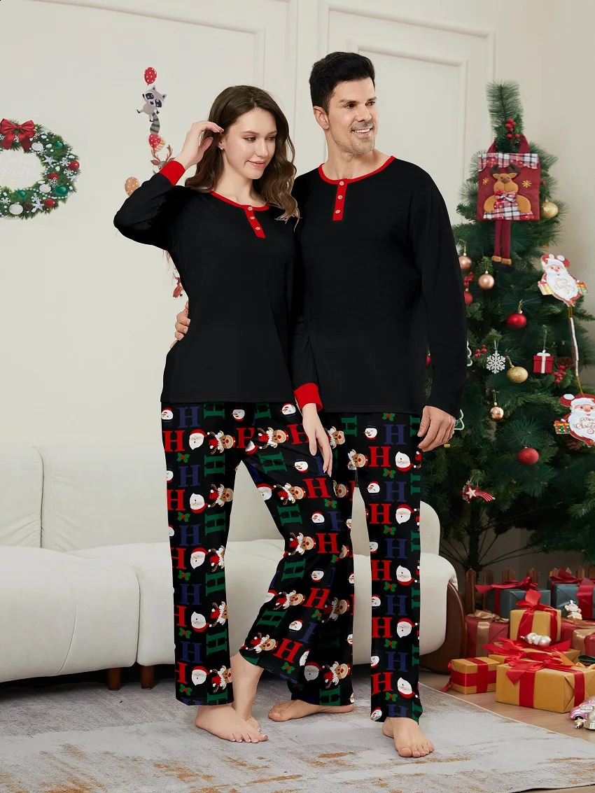 Christmas matching family pajamas Santa Claus cartoon Pjs adult childrens clothing set baby jumpsuitdog suit 241007