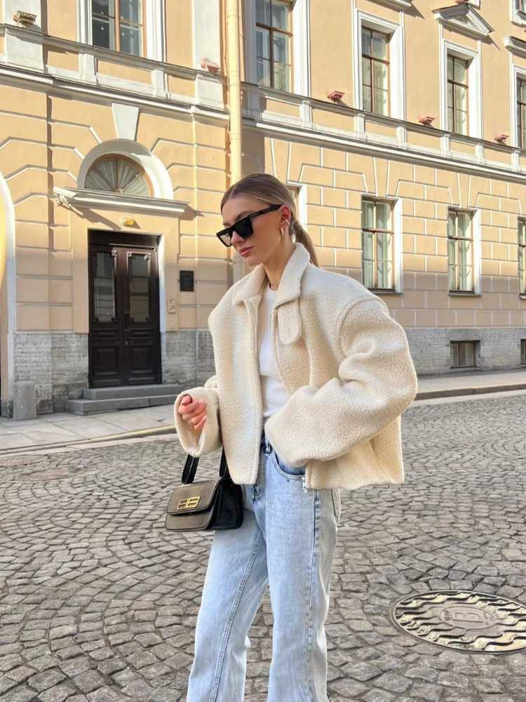 Casual Lamb Wool Solid Lapel Womens Jackets Fashion Zipper Long Sleeve Short Coats 2024 New Autumn Female Thick Warm OuterwearsX241018