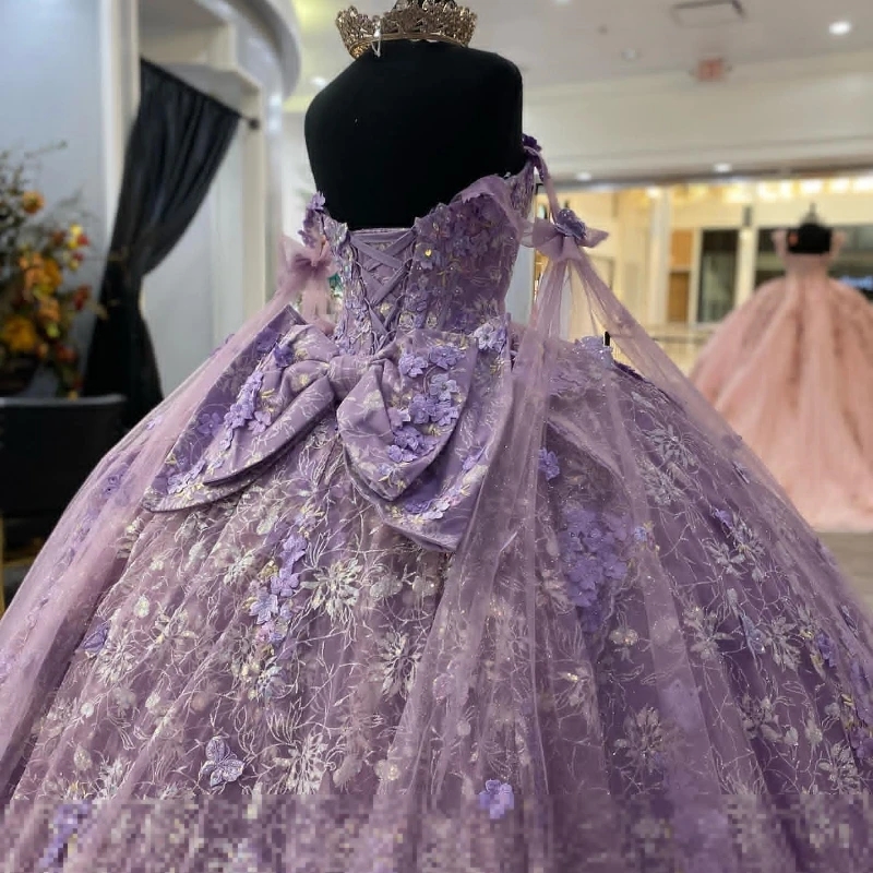 Sparkly Lavender Sweetheart Princess Ball Gown Quinceanera Dresses Off The Shoulder Sequin Applique Lace 3D Flower Beads Tull Bow Sweet 16 Dress Vesti