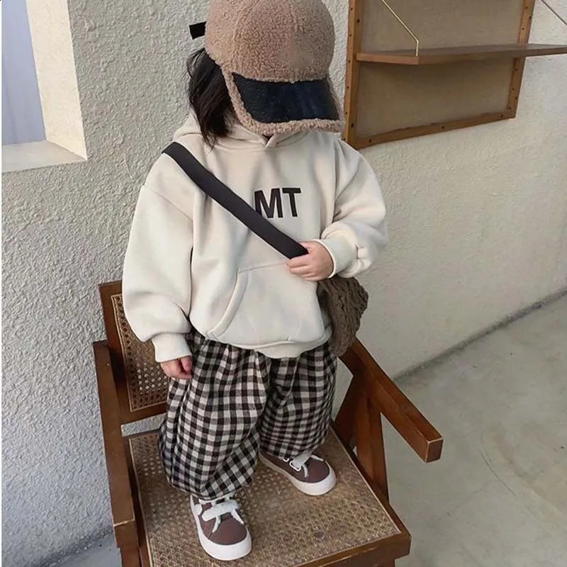 Fashion Letter Childrens Sets Plush Sweate Pants 2pcs Sets Girls Winter Plush Set Korean Autumn/Winter Childrens Clothing 241017
