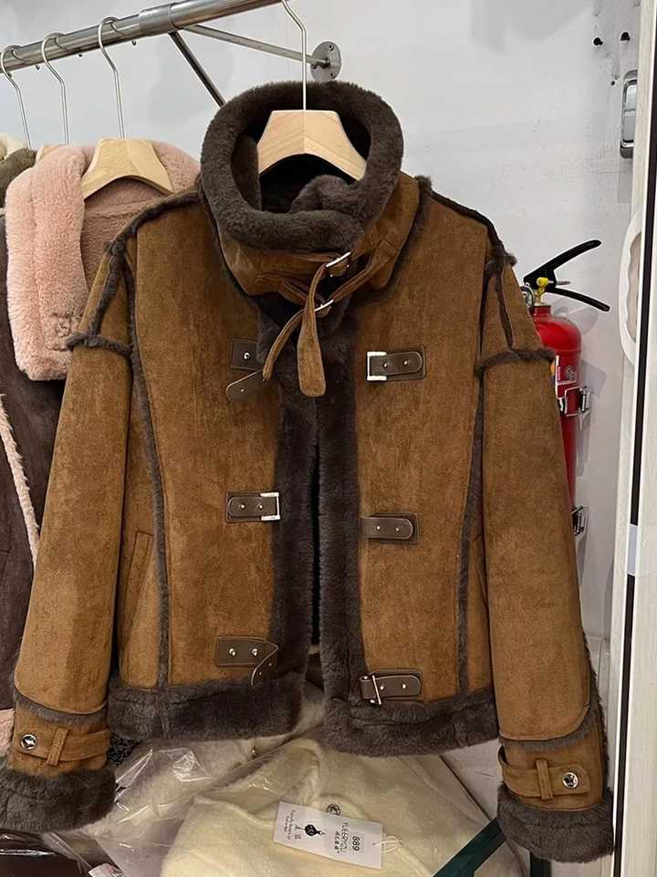 Winter Sheepskin Coat Faux Fur Suede Leather Women Warm Lamb Shearling Jacket Zipper Moto Biker Long Sleeve Short Casual OutwearX241018