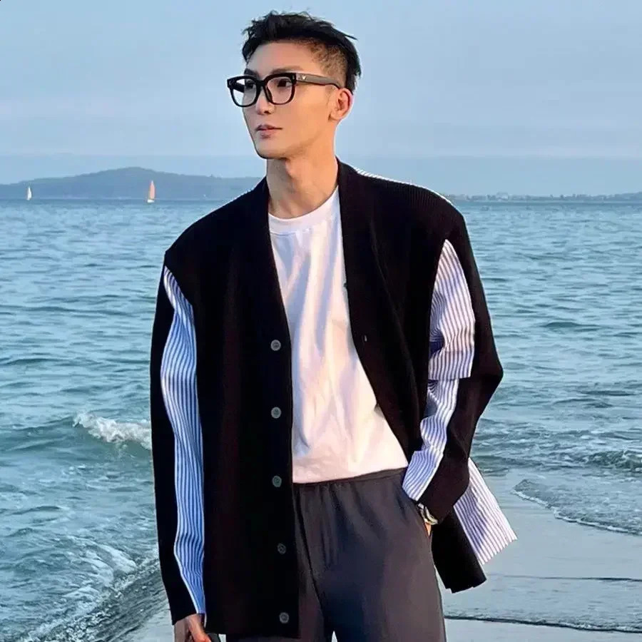 Knitted sweater mens cardigan without hoodie striped mens clothing patchwork black knitted sweater Y2k Streetwear Korea autumn mode X old 241007