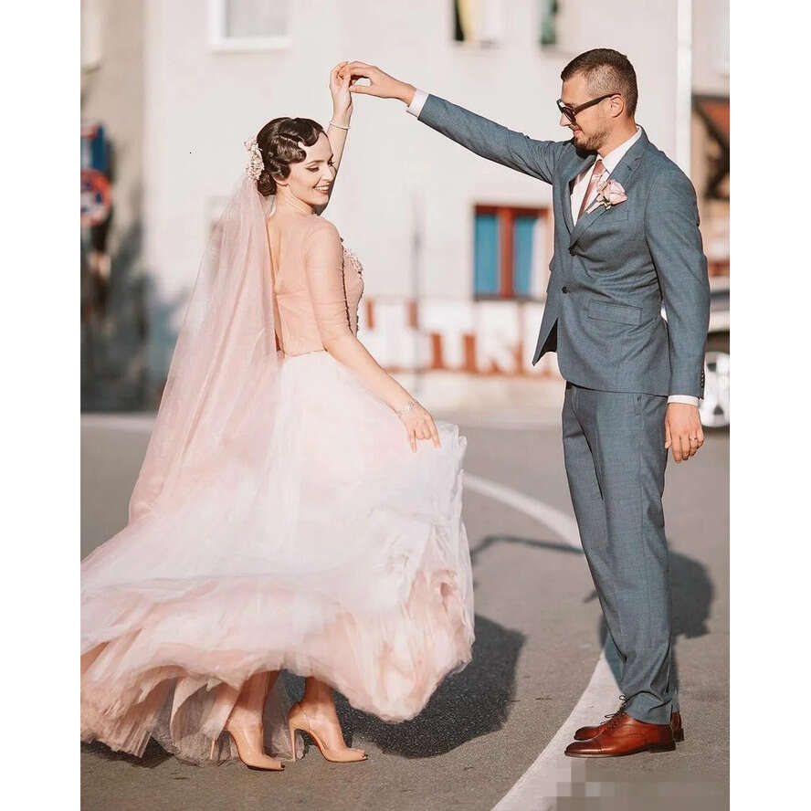 Dresses Vintage Pink Blush With Long Sleeves Bateau D Ral Applique Embroidery Detachable Train Tulle Wedding Bridal Gown etachable