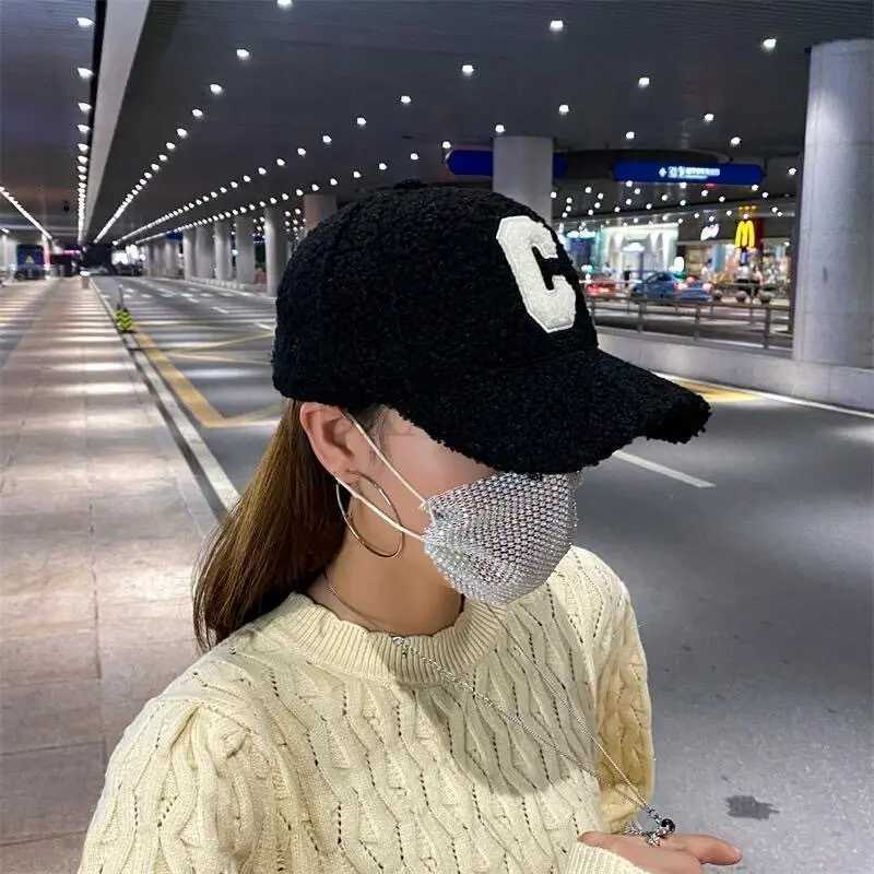 Fashion Letter R Printed Baseball Cap Autumn and Winter Hood Adjustable Faux Fur Hat Outdoor Warm Peak Sun Hat Solid LUXXETONX241018
