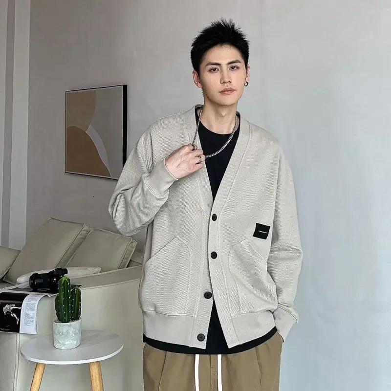 Autumnr and Winter Knitted Cardigan Male Korean Clothes Mens Sweaters In Y2k Jumpers Cashmere Long Sleeve Jackets 241018