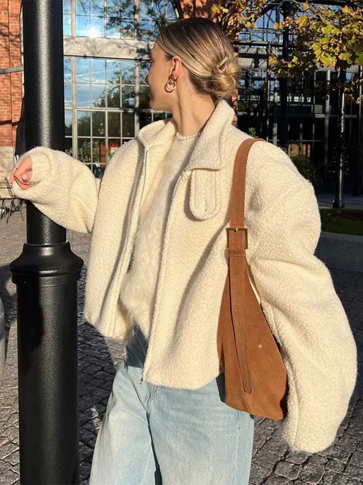 Warm Lamb Wool Solid Color Long Sleeve Short Jacket Fashion Lapel Collar Zipper Coat Autumn New Woman Commuter Outerwear 2024X241018