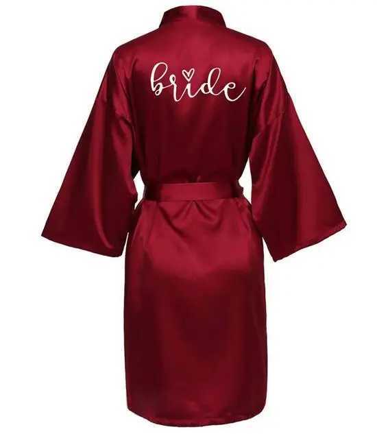 Wedding Party Team Bride Robe With Black Letters Kimono Satin Pajamas Bridesmaid Bathrobe SP063XJ241018