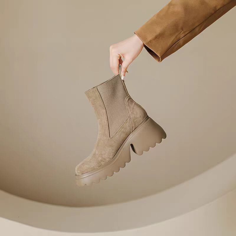 Thick soled Martin boots, women's Chelsea boots, height increasing round toe short tube elastic slim boots, small short boots, spring and autumn 