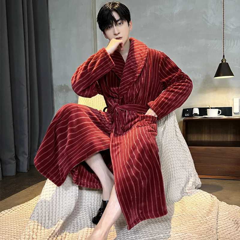 Mens Thick Robe Warm Flannel Bathrobe Kimono Gown Flip Collar Nightwear Winter Autumn Sleepwear Loose Loungewear Warm Home WearXJ241018